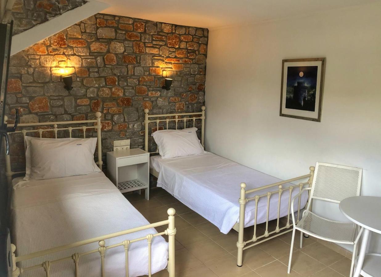 Azzurro Hotel Katsaros  Ngoại thất bức ảnh
