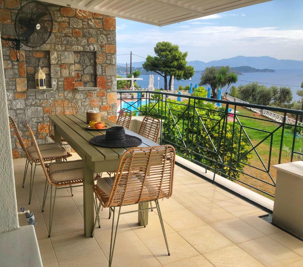 Azzurro Hotel Katsaros  Ngoại thất bức ảnh