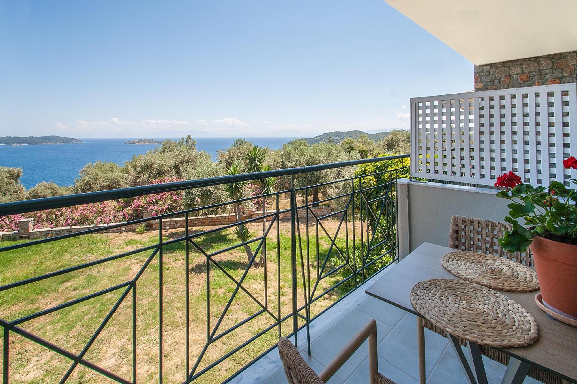 Azzurro Hotel Katsaros  Ngoại thất bức ảnh